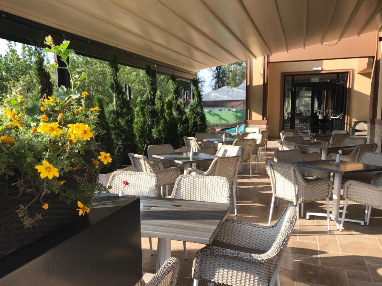 Hotel Edma Александрия Екстериор снимка